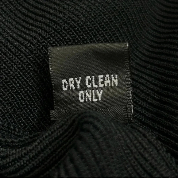 Linda Allard Ellen Tracy Black Fine Rib Sleeveless Top Cropped Womens Size Large - Picture 6 of 6